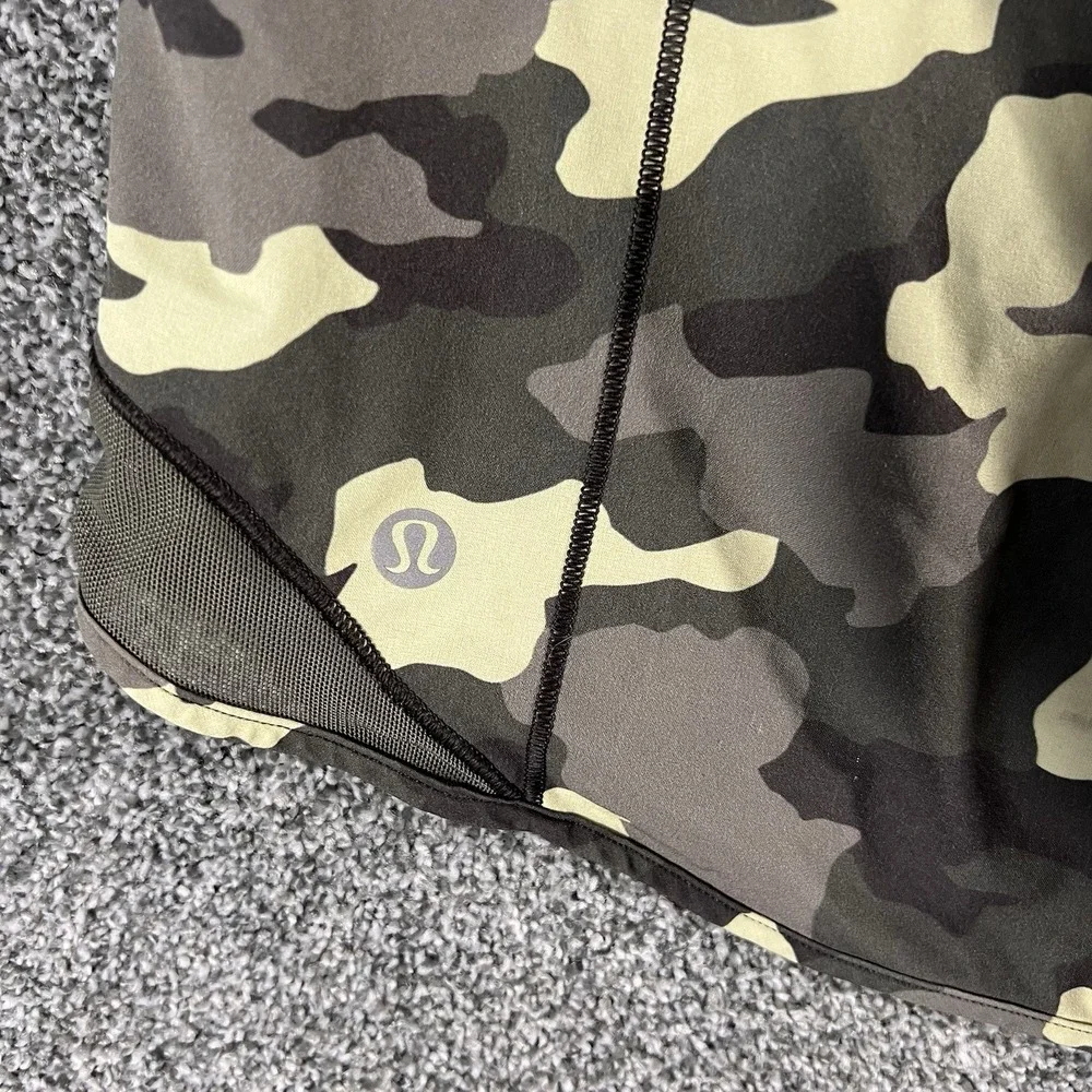 Lululemon Speed Up Shorts Camo Green Yellow Women's Size 8 Long Running